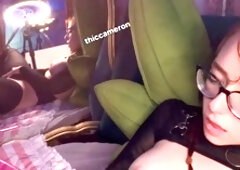 Pretty redhead Thiccameron reaches orgasm while getting ravaged by a machine