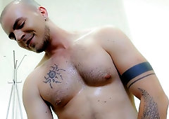 Chubby bald dude bouncing on that big dick in POV