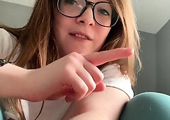 Katie amateur brunette girl toying pussy with a vibrator