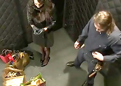 Big cock shemale bangs man in elevator