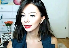 Big Tits Webcam Girl Shows Off Her Wonderful Boobs