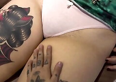 OH MY GOD!! My stepmom's cunt looks swollen