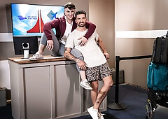 Quick fuck in a public airport with two hotties