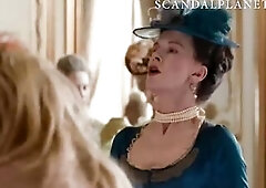 Kirsten Dunst Bare and Sex Scenes On ScandalPlanetCom