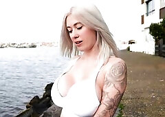 I'm banging hard a hawt French hotty on my vacation