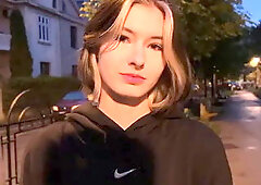 18 Girl Let a Rich Guy Fuck Her on a First Date.