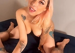 Geeky tattooed girl gives a wild deep throat performance