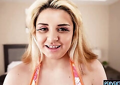 Mall bitch PAWG cheats on boyfriend