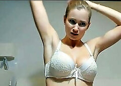 BLONDE WITH BIG TITS IN OIL