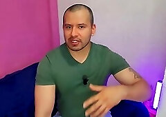 Mechanic with a huge cock fills the ass of the bottom with a big ass