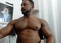 Phat Booty Body Builder