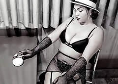 If I didn't love a big cock, I wouldn't be a total slut! I'm all about that big one!