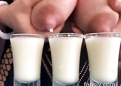 Neverseen episode showing the full capacity of my milk melons See as I manually express and fill 3 complete glasses with enormous pressure and continu