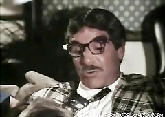 Porn Legend Marilyn Chambers bangs a nerdy Harry Reems!