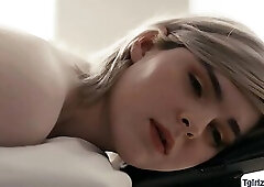 Ts beauty Casey Kisses sucks shecock of ts client Ella Hollywood