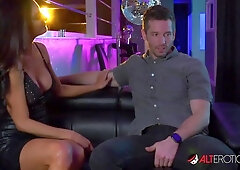 Naughty MILF Silvia Saige seduces the hot bartender after hours