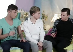 Double Penetration Delight with Twinks