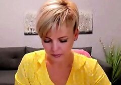 Very pretty slim blonde webcam milf solo tease