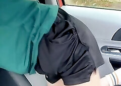 Eric Vee riding big dildo in car