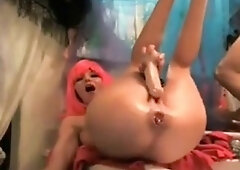 Pink-Haired Webcam Girl Fills Her Loose Holes