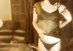 Dancing around with a 8 inch sex tool in my butt