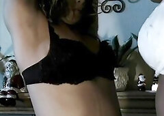 Jeanie Rivers: Gymnastics and Soaked Lesbo Excitement