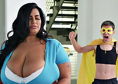 BBW babe gets pussy and face fucked by guy before cum