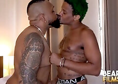 No condom, big cock, gay burly