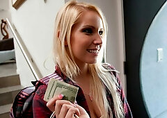 Vanessa Cage has nothing to worry about when it comes to books and tuition because she takes good care of her sugardaddy