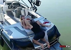 Milf Getting Her Pussy Licked On A Boat In The Middle Of The Lake