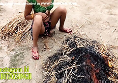 Indian Farmers Wife Makeup In Field Showing Pussy And Hardcore Painful Sex Clear Hindi Voice
