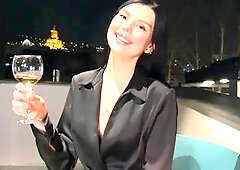 A Date with a Tinder Hottie Ended in Creampie. Take off the Сondom!