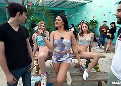 REALITY KINGS Money Talks: Block Party