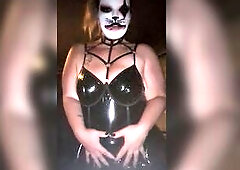 Smokin' big beautiful woman Jaw-dropping Kitty Clown with Large Titties and Butt begging to have some pleasure