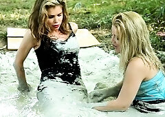 Three lesbian hot babes outdoor kissing and pussy licking