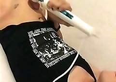 punk chick uses hitachi to get off