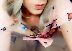 Kimono Smooch Stunner Wants Manmeat