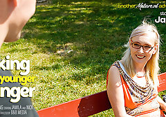 Mature Jamila Fucking And Sucking A Younger Guy At Home