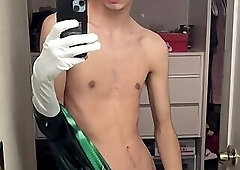 240.7 twinky green lantern boy