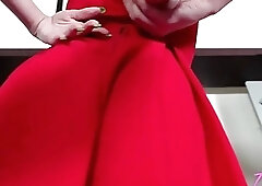 Trans hottie Kate Zoha sucks cock and swallow cum in POV