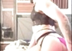 Bubble butt, crossdresser twerk, solo