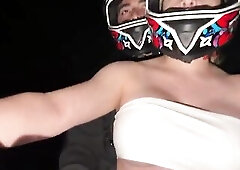 I picked up a DiDi customer out of a brassiere and that guy made my pants soaked