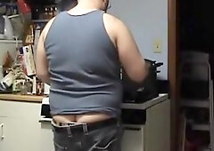 Chillycub: Housesitting 1 - Making a Sandwich