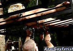 Master gives a handjob