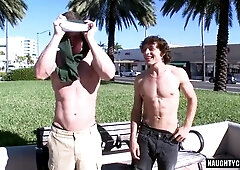 Watch this hot outdoor cumshot with a hot, bisexual dude