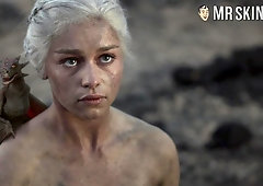 Check out this burnt but alive beauty Emilia Clarke flashing tits