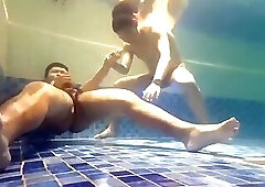 Underwater-69 BLOWJOB UNDERWATER-CUMMIN' UNDERWATER'!