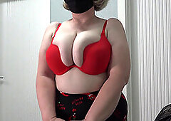 Bouncing big boobs and a big collection of new bras. MILF saggy tits.