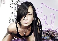 Vem gozar gostoso comigo amor vendo minha bucetinha. Caroleta Roots