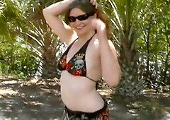 Horny guys take turns going wild on Faith Crisis' sweet pussy